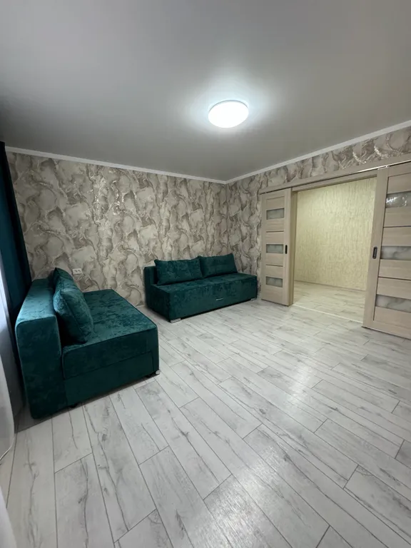 Удобная двухкомнатная квартира — аренда посуточно в Ачинск