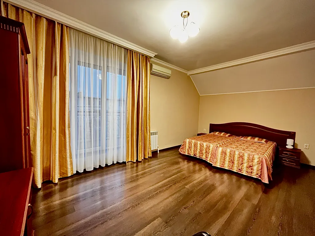 Уютная гостиница с супер расположением для путешественников и отдыха