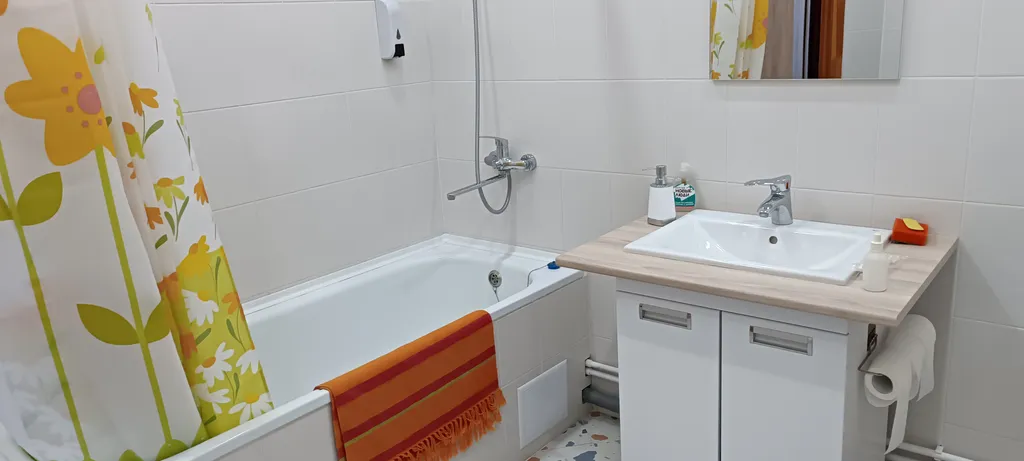 Квартира студия с отдельным входом на берегу реки