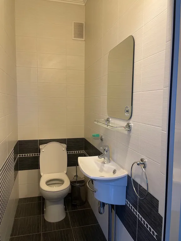 Красивый дом с баней и бассейном