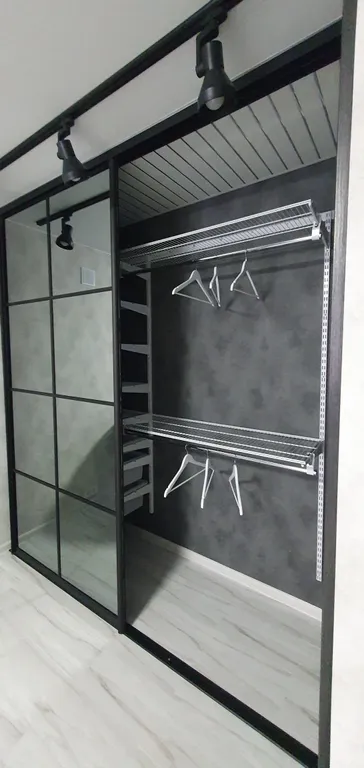 Уютная студия в центре города с видом на озеро