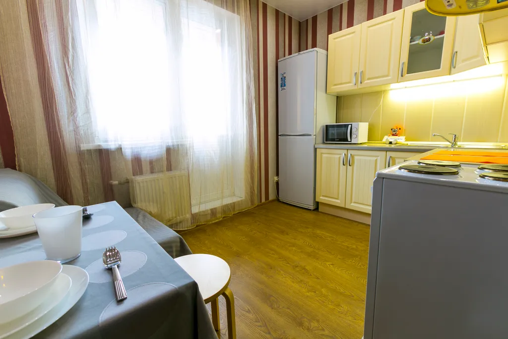 Комфорт и уют в двухкомнатной квартире на тихой улице