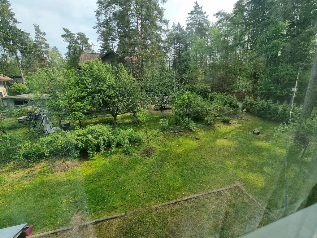 Уютная половина зеленого домика вблизи центрального пляжа