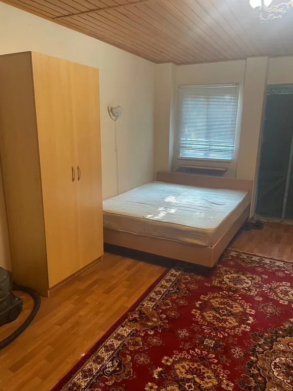 Уютный дом с садом