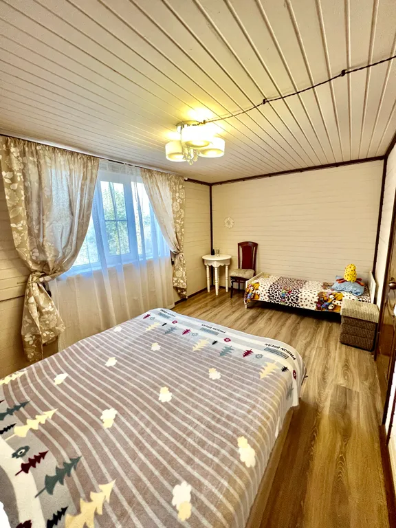 Дом в деревне с баней на дровах