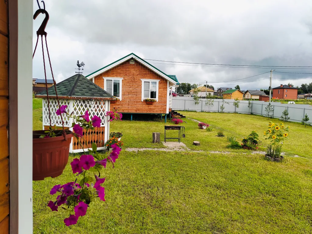 Уютный домик с отдельно стоящей русской баней на дровах и банным чаном