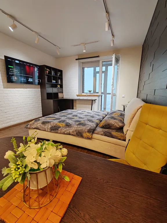 Квартира Большая студия с видом на Обь — аренда посуточно в Сургут