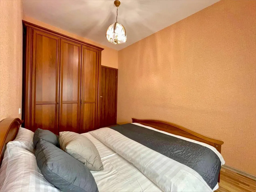 Трёхкомнатная квартира в центре