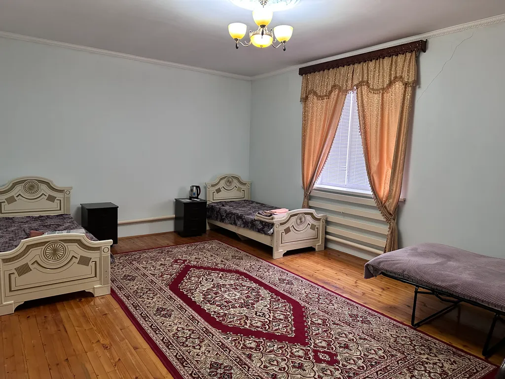 Уютная комната, в трёх шагах от моря