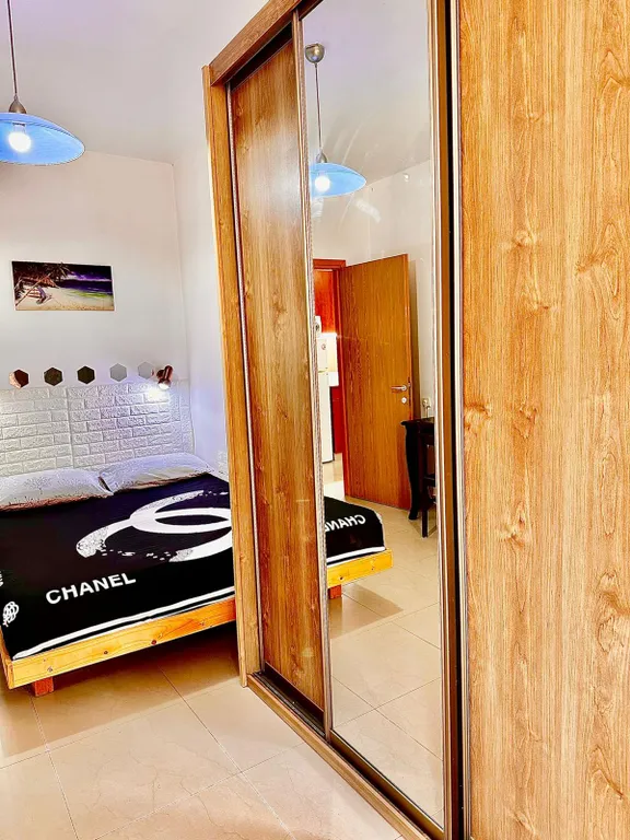 Красивая тихая уютная 2 ком квартира рядом с морем и парками Бат-яма