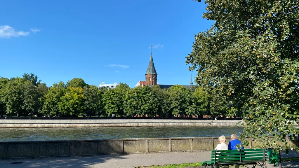 Квартира Светлые апартаменты с видом на Кафедральный собор — Калининград