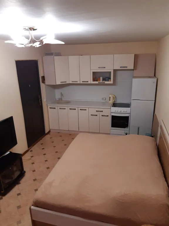 Отличная студия с видом на море, в центре