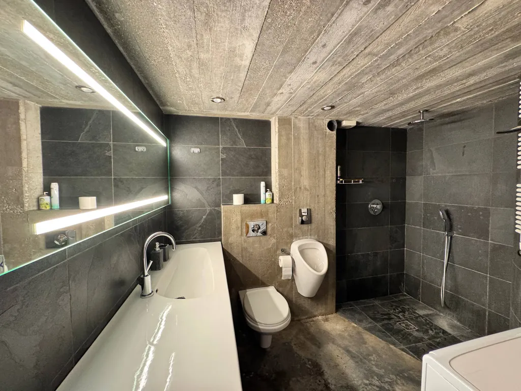 Эксклюзивная квартира в стиле лофт в элитном районе Светлогорска