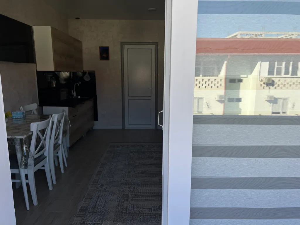 Студия на первой береговой линии