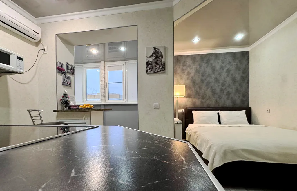 Квартира Квартира Уютная студия с отдельной спальной зоной — Краснодар