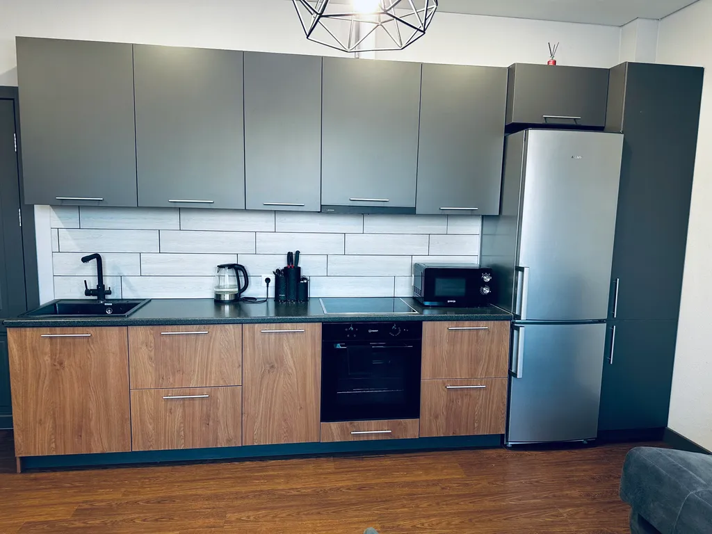 Двухкомнатная квартира в центре города, Российская, Набережная, Арбат