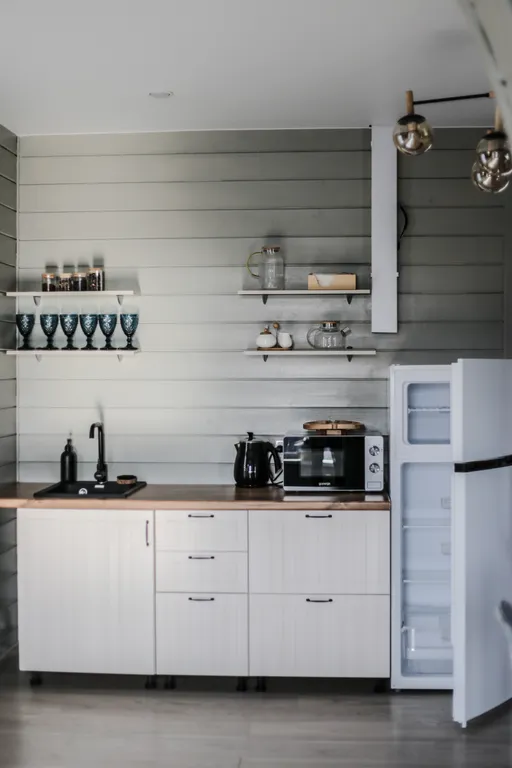 Белая дача "Глэмпинг "Озерное"