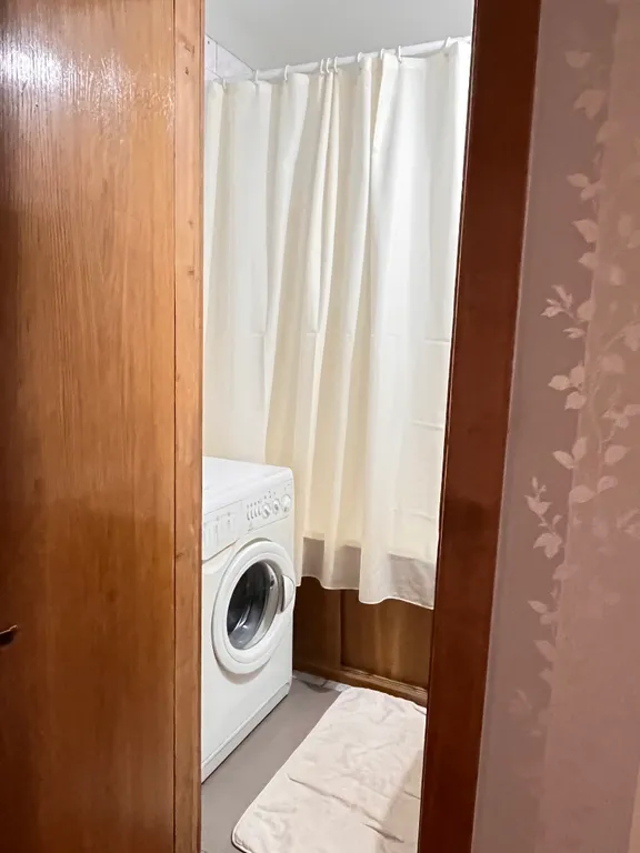 Трёхкомнатная квартира на набережной. Исторический центр Пинска