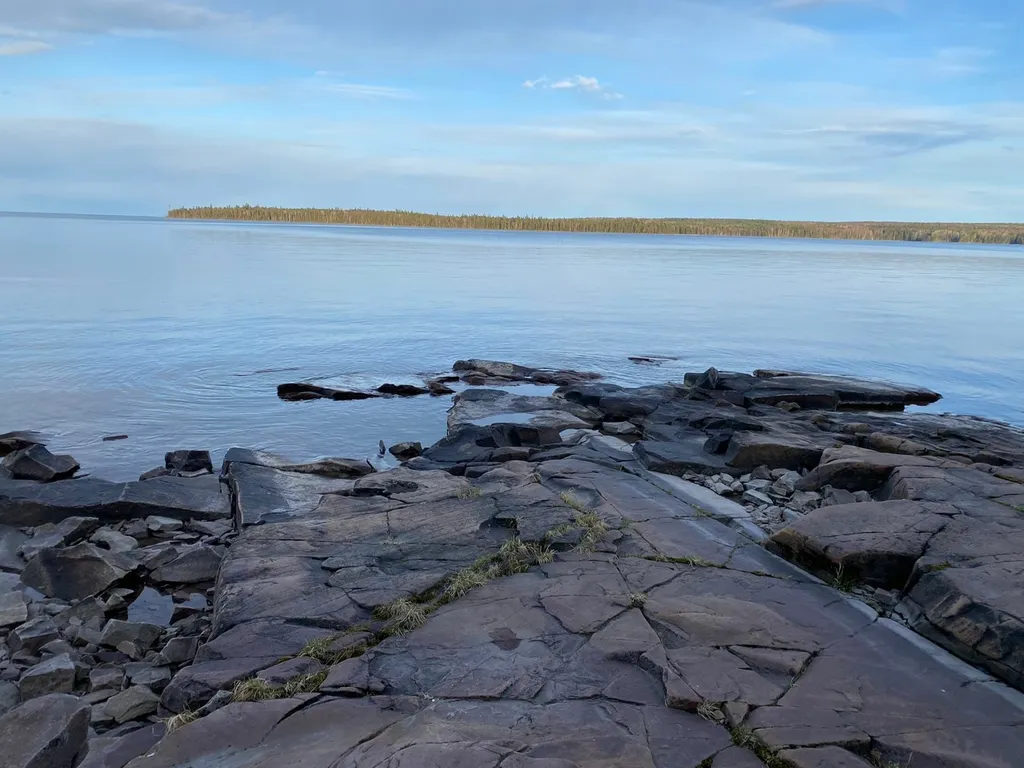 Дом на берегу озера