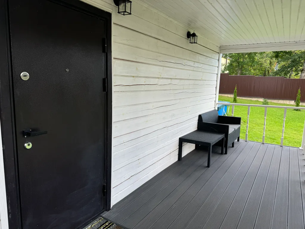 Комфортабельный дом на берегу озера Нарочь