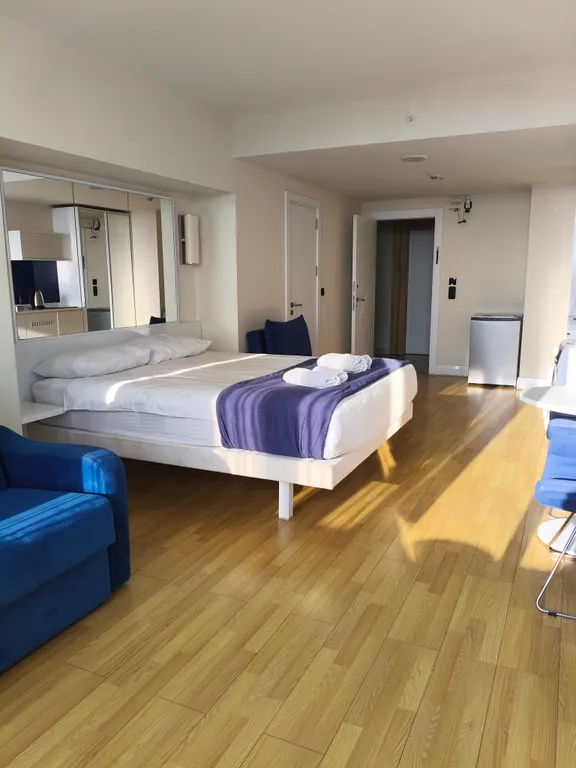 Студия первая линия от моря