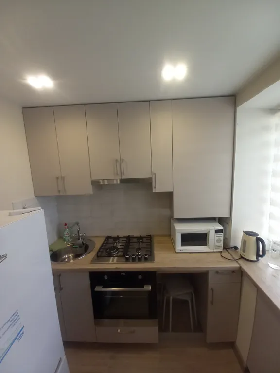 Двухкомнатная квартира после ремонта в центре у жд вокзала