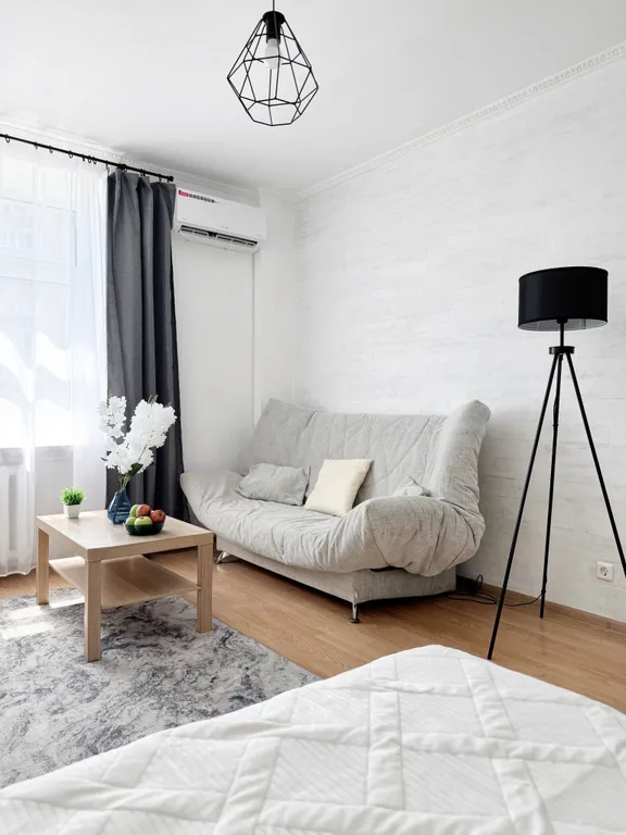 Квартира Светлая квартира в самом центре, с кондиционером и 3 минуты от метро — Москва