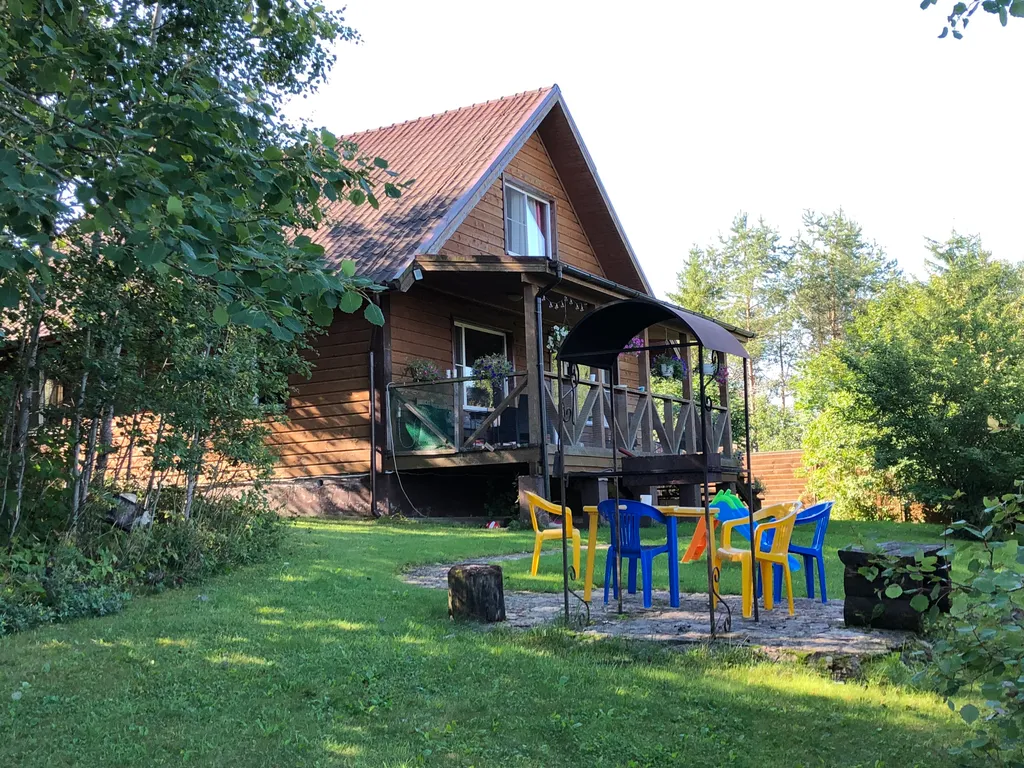 Уютный коттедж у озера