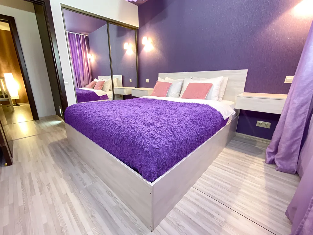 Семейная квартира с камином у ТЦ Аквамолл