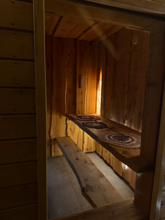 Дом с видом на озеро рядом с Ладожскими шхерами