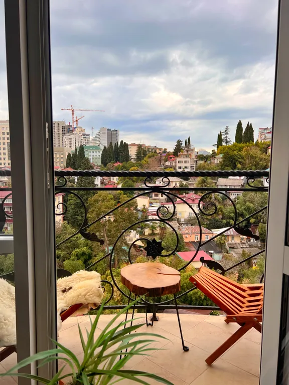 У моря с балконом