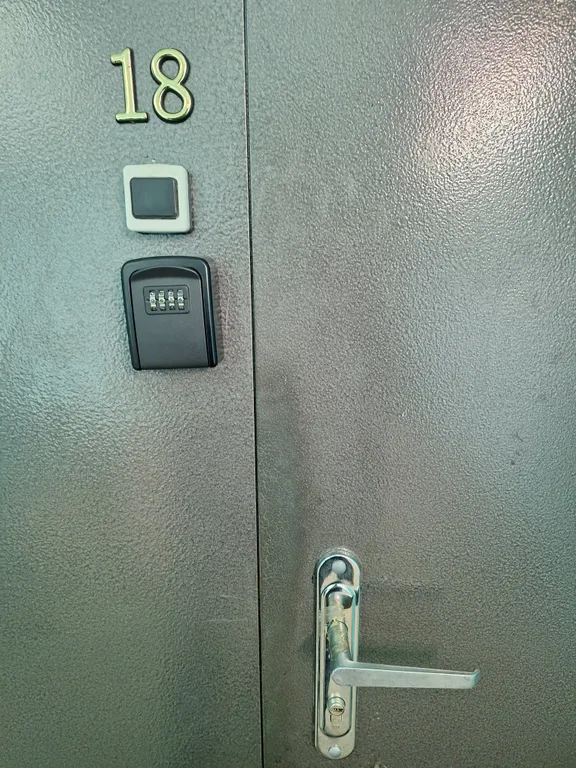 Квартира Уютная 2-х комнатная квартира в тихом спокойном районе — Тихвин