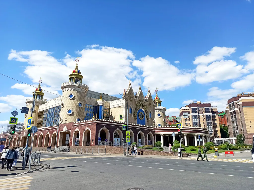 Люксовая квартира с бассейном на крыше