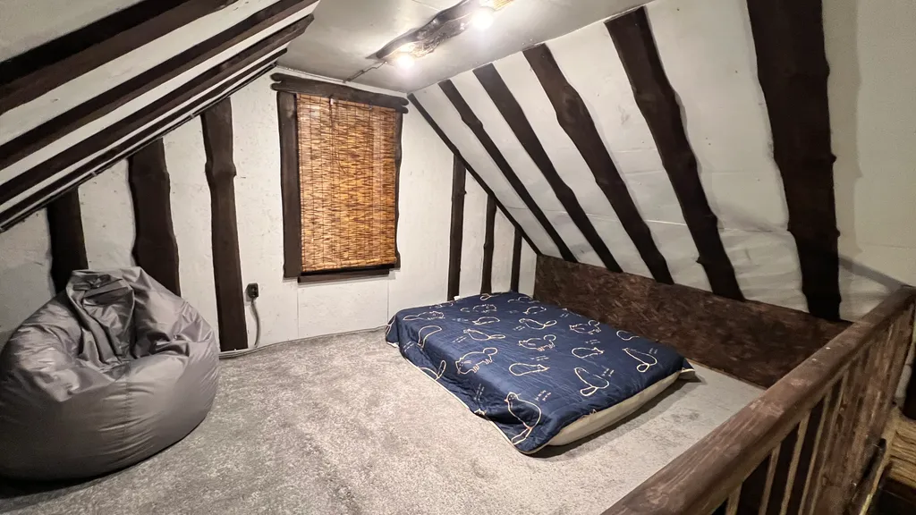 Рубленный дом - баня с террасой