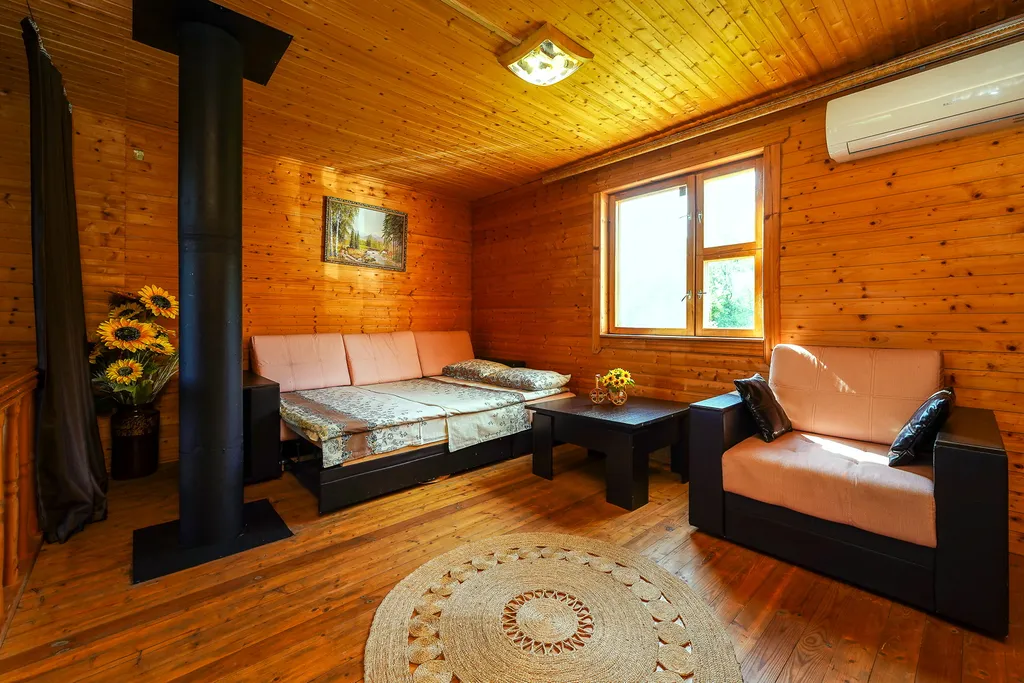 Эко-дом из Сруба с бассейном