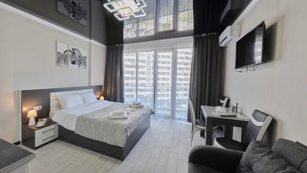 Студия с террасой возле моря