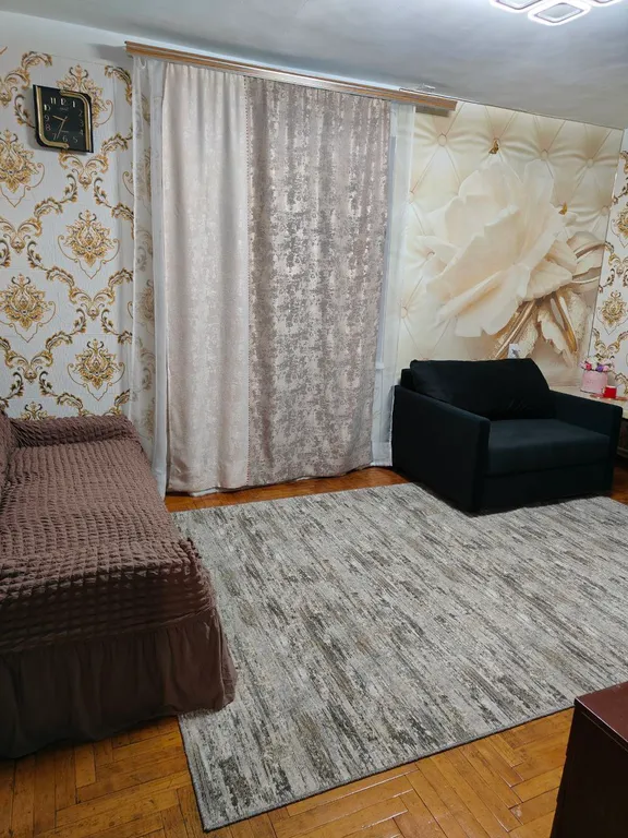 Красивый вид с 2 балконов на горы и реку