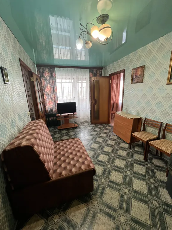 Двухкомнатная квартира в промышленном районе