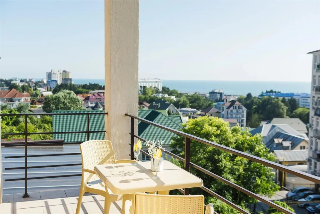 Квартира Двухкомнатные апартаменты Люкс с огромным балконом и террасой — Адлер