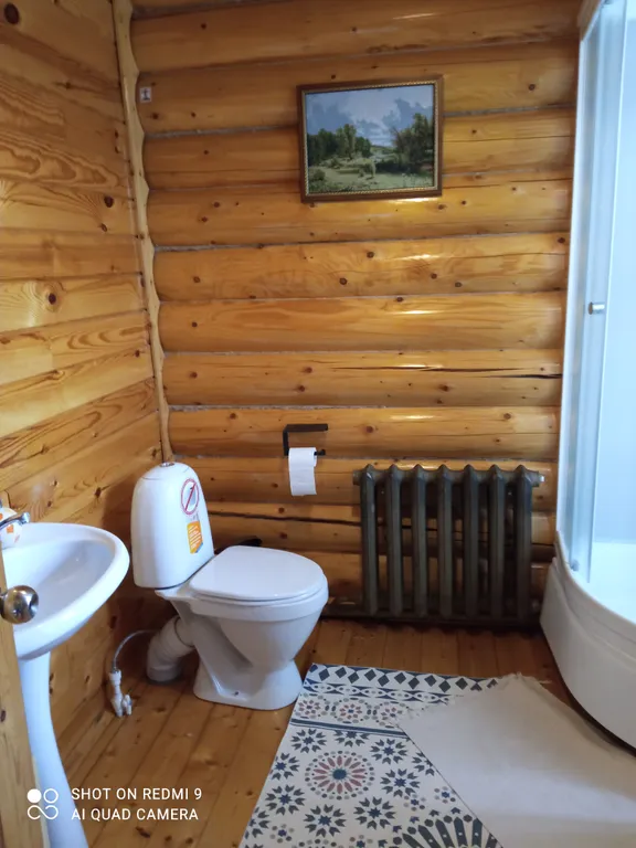 Дом на берегу реки чемал