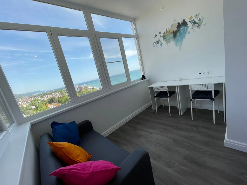 Солнечная квартира на самом берегу моря