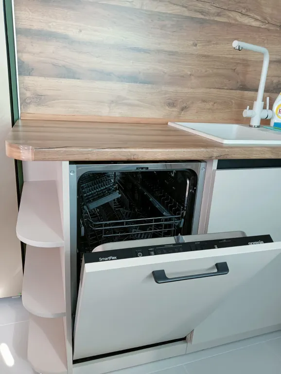 Двухкомнатная квартира в центре города с потрясающим видом из окна