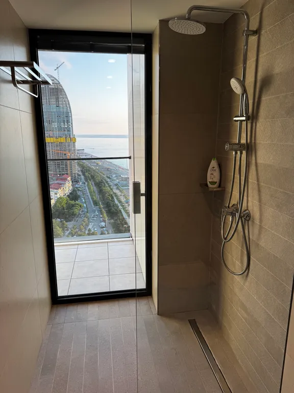 Апартамент на первой линии с видом на море