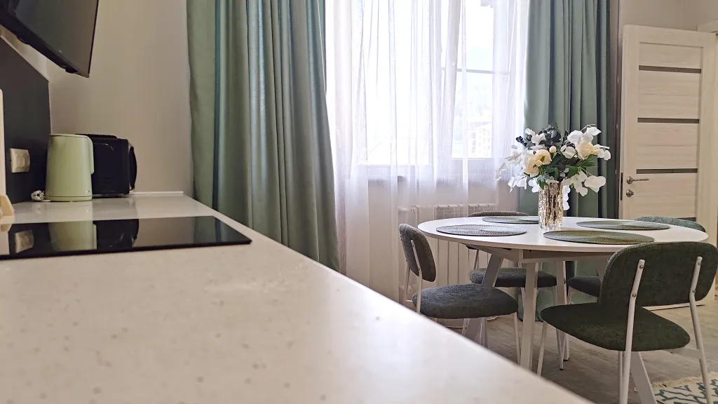 Новый апартамент с балконом и волшебной панорамой гор. Живите в сказке