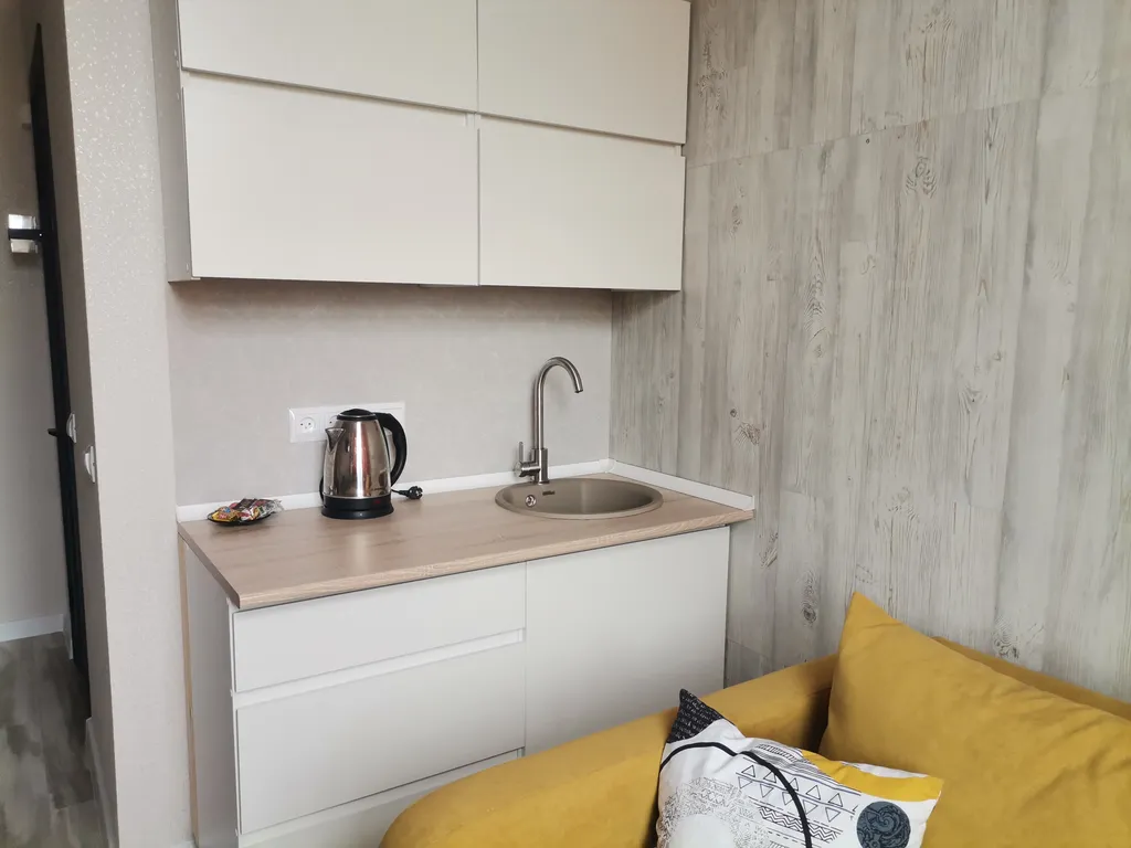 Светлая и стильная студия с удобным расположением