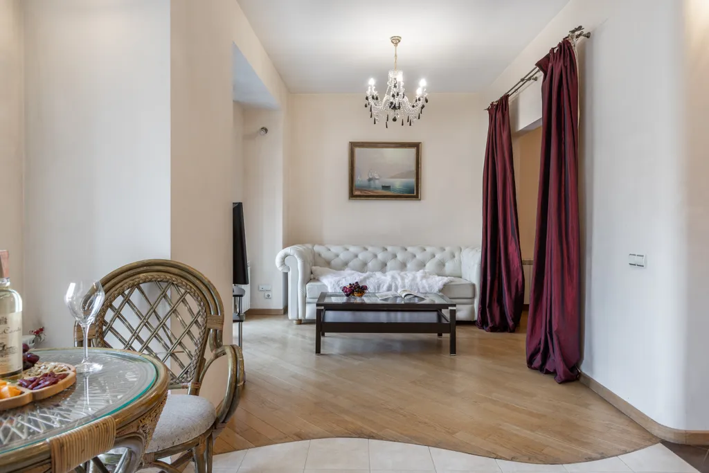 Апартамент рядом с ЦУМом и метро Якуба Коласа