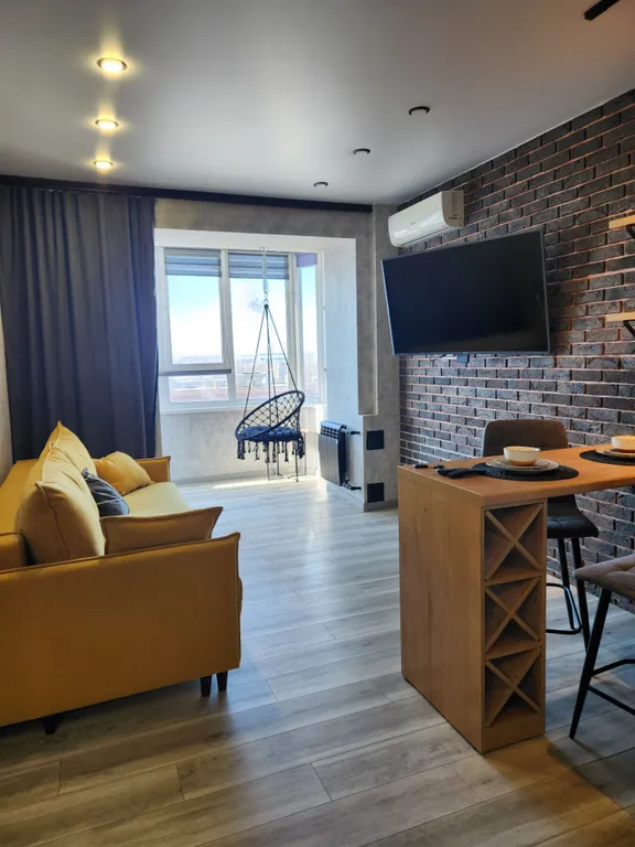 Уютная квартира в самом центре города с дизайнерским ремонтом