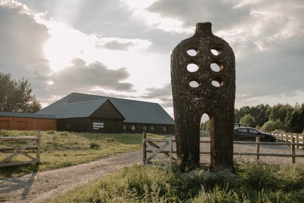 Глэмпинг - Панорамные дома на ферме Nomad Houses