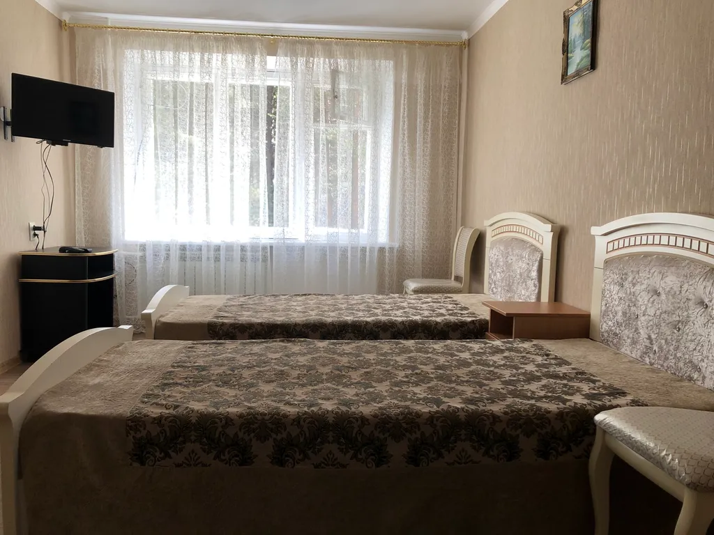 Уютная светлая квартира в лесу среди гор