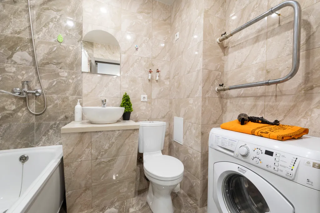 2 комнатная евро в близко к Аэропорту